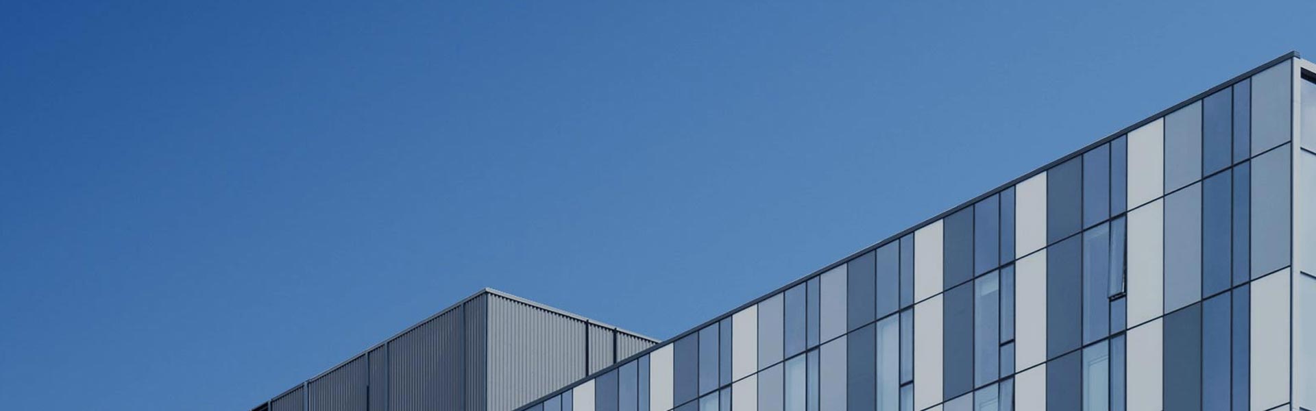 आमच्याबद्दल