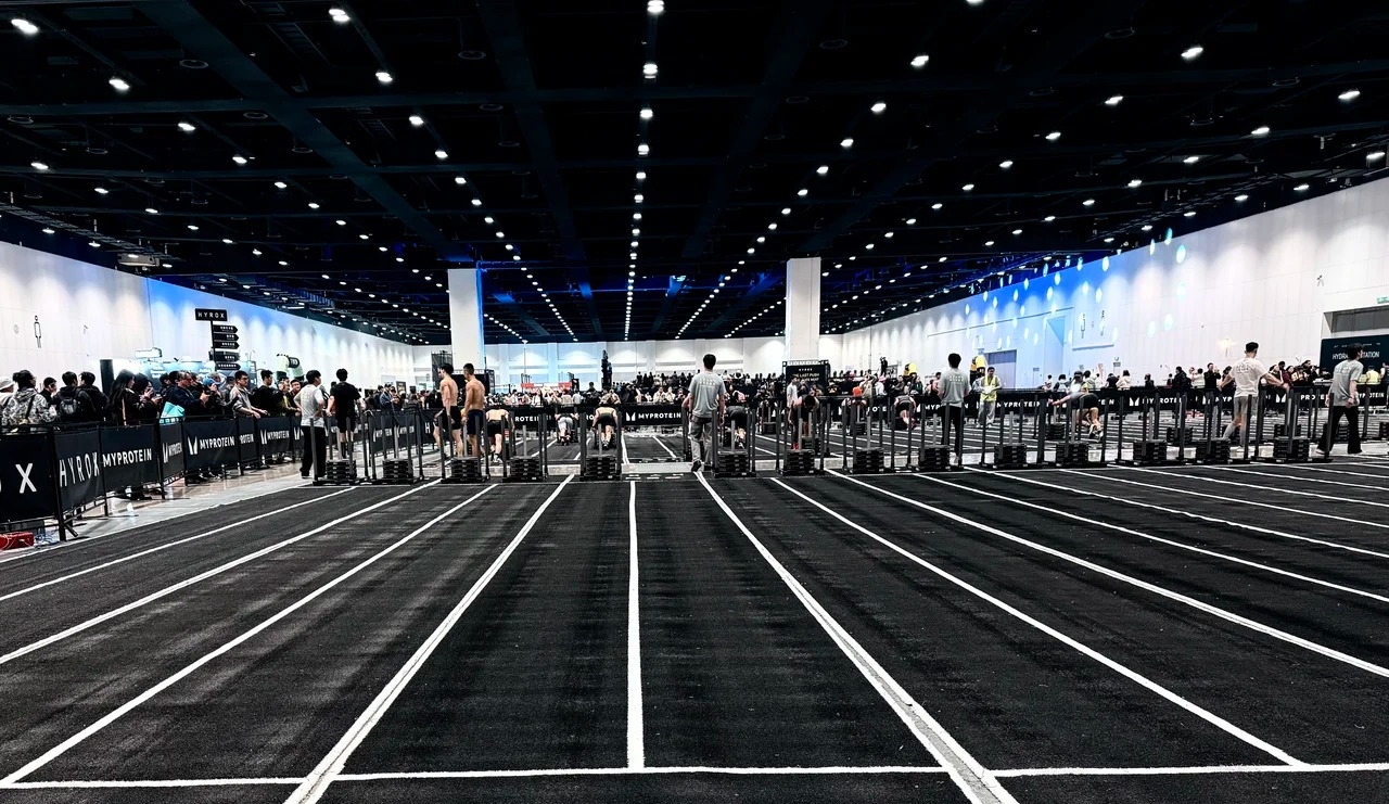 HYROX जाणून घेऊ इच्छिता? व्यावसायिक प्रशिक्षण उपकरणांसाठी संपूर्ण मार्गदर्शक